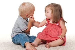 Mi Hijo y El De Mi Nueva Pareja. ¿Como Hermanos?