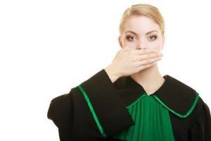¿Hasta Dónde Pueden Llegar Los Abogados y Sus Representados En Un Juicio?